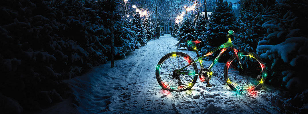 Χριστουγεννιάτικη διακόσμηση απο ποδηλατικά εξαρτήματα