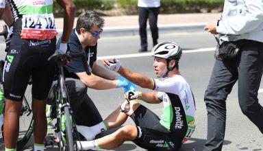 Abu Dhabi Tour – Η πτώση του Marc Cavendish από το αυτοκίνητο της διοργάνωσης