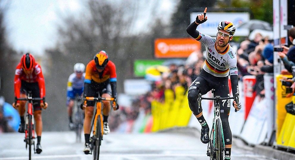 1ο εταπ – O Schachmann κερδίζει το εταπ