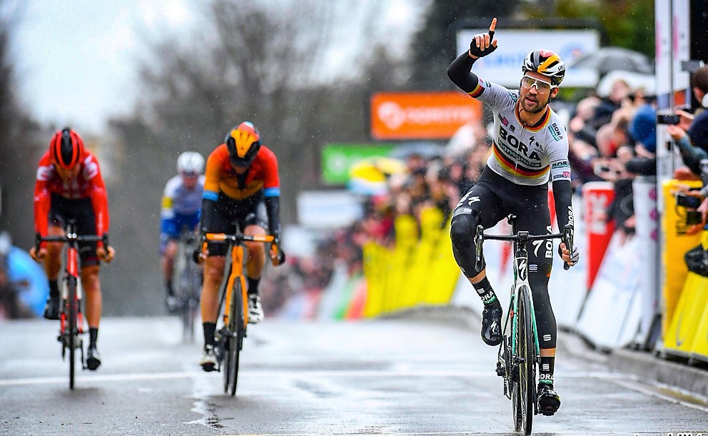 1ο εταπ – O Schachmann κερδίζει το εταπ