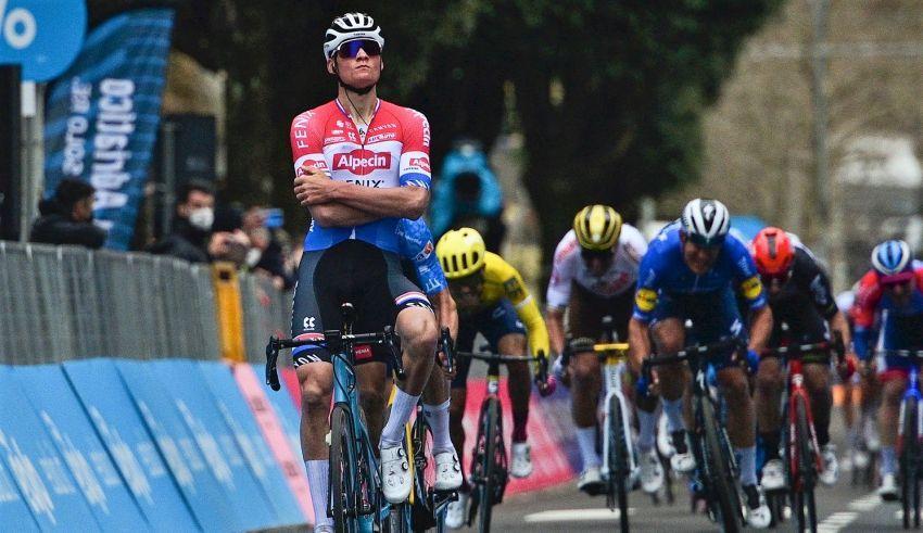 3ο εταπ – Η 1η νίκη του Mathieu van der Poel