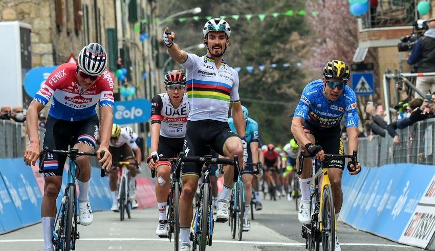 2ο εταπ – Ο Julian Alaphilippe κερδίζει τον Mathieu van der Poel