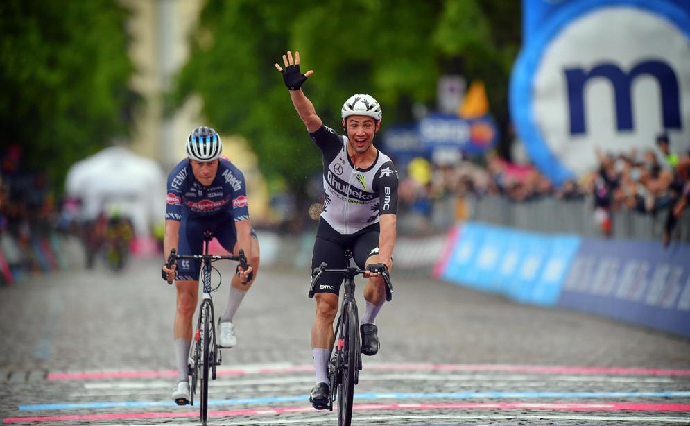 15ο εταπ – Μια ακόμα πρώτη νίκη για τον Victor Campenaerts