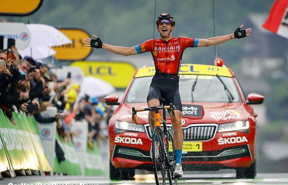 8ο εταπ – Κίτρινη φανέλα ο Tadej Pogacar