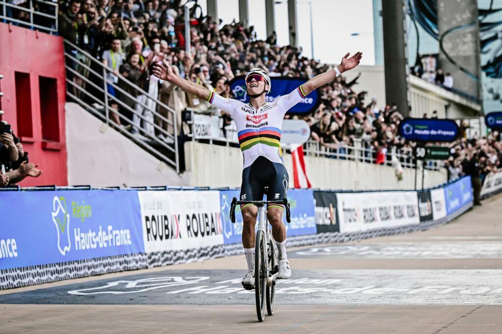 Paris Roubaix 2024 – Νίκη για Mathieu van der Poel