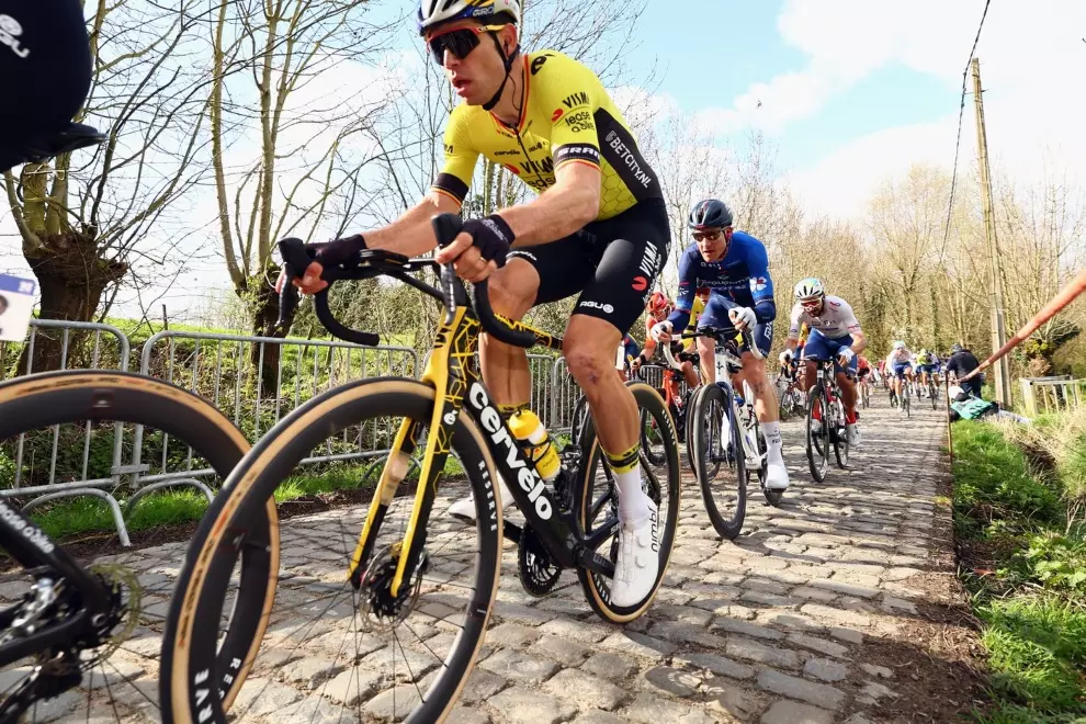 Wout van Aert – Το ατύχημα που σχεδόν τερματίζει τη σεζόν του